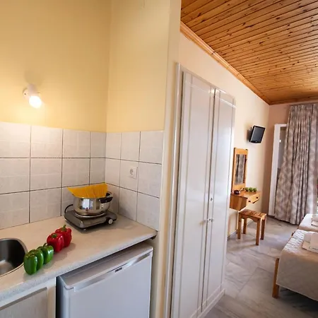Artemis Hotel